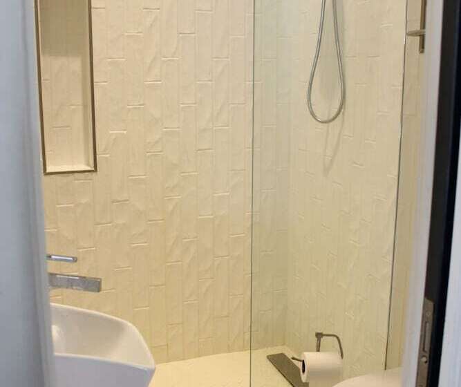 Auburn Bed And Breakfast