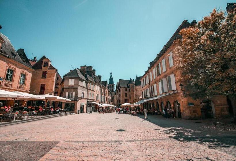 تختخواب و صبحانه La Chambre Cosy