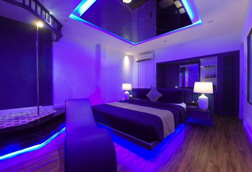 هتل Chiic House 3 Khách Sạn Tình Yêu