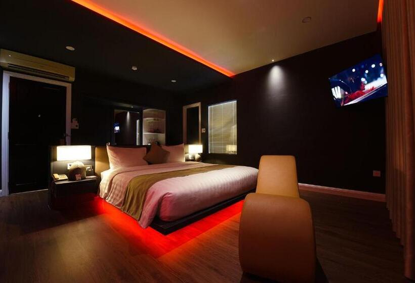 هتل Chiic House 3 Khách Sạn Tình Yêu