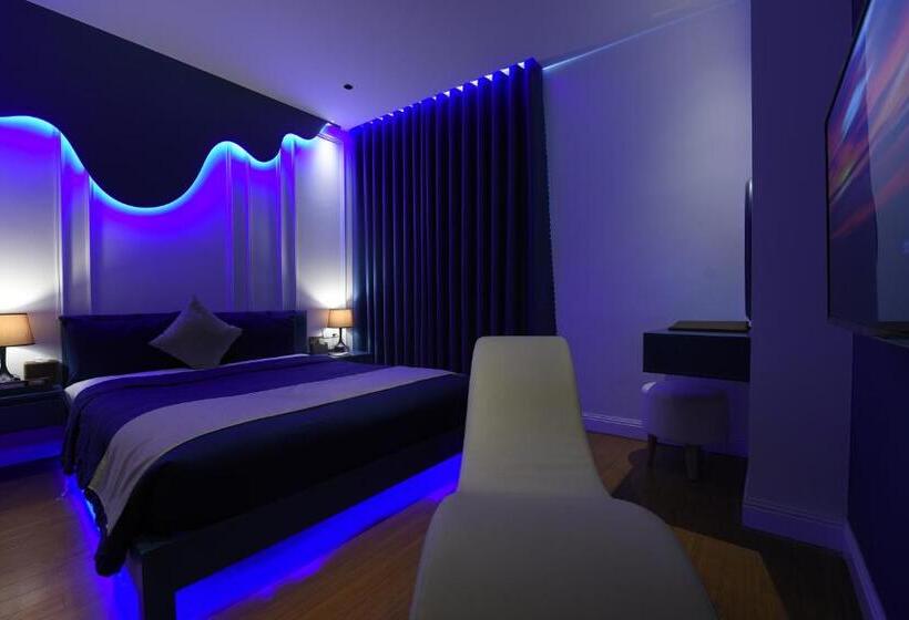 هتل Chiic House 3 Khách Sạn Tình Yêu