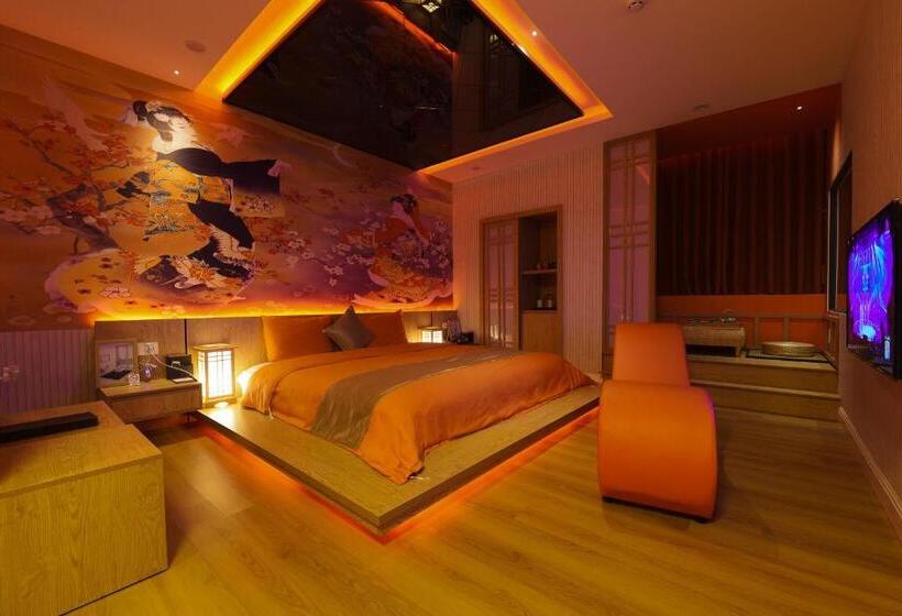 هتل Chiic House 3 Khách Sạn Tình Yêu