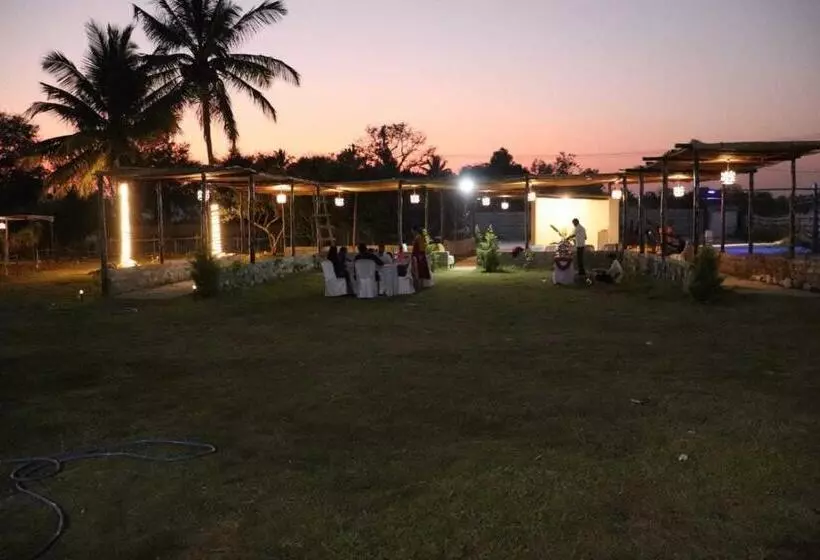 ホテル Collection O Golden Belize Farm Stays And Wedding Lawn