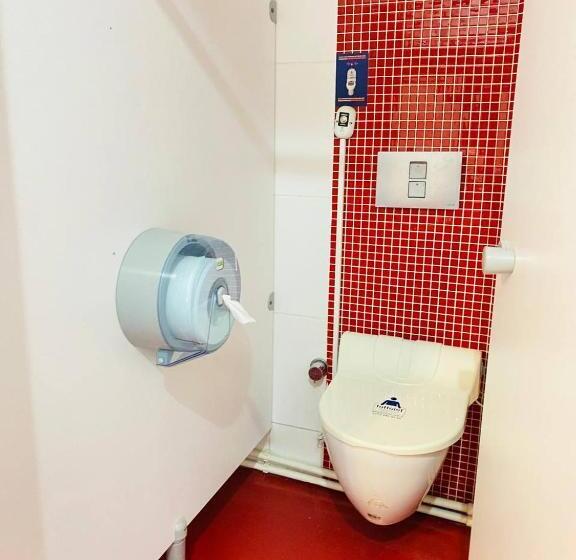 מלון כמוסות Transit