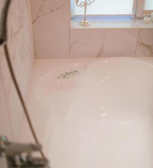 בית מלון כפרי Gallery Elit