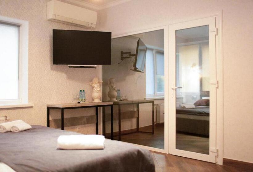 בית מלון כפרי Gallery Elit