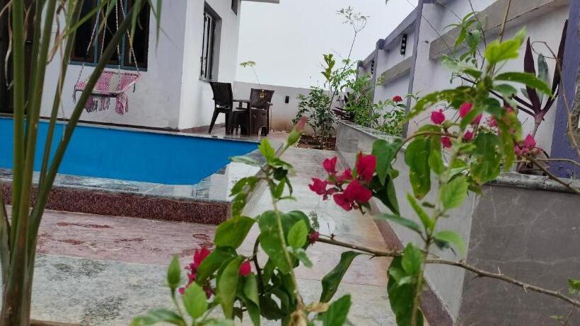 فندق Mehru Mount Villa