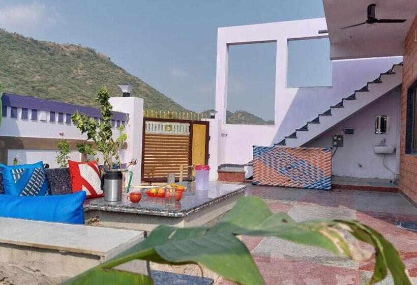 فندق Mehru Mount Villa