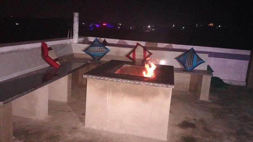 فندق Mehru Mount Villa