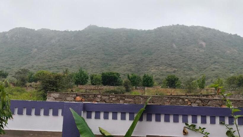 فندق Mehru Mount Villa