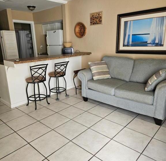 酒店 Oasis Palms Resort