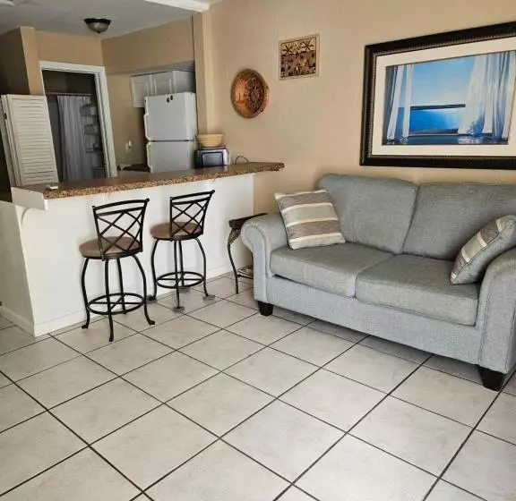 Hotelli Oasis Palms Resort