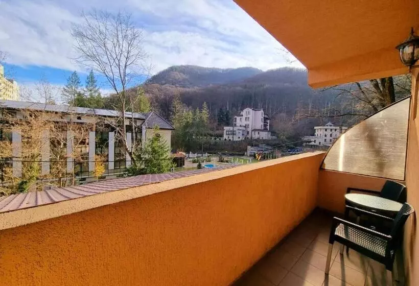 Hotelli Perla Oltului