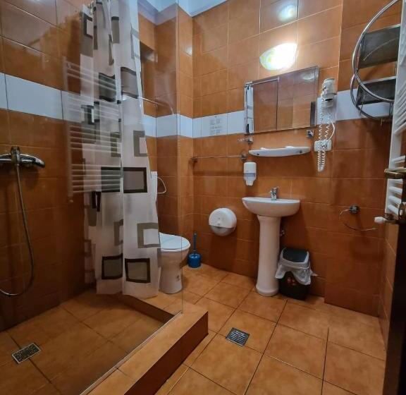 هتل Perla Oltului