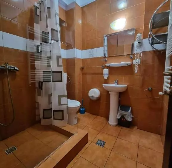 Hotelli Perla Oltului