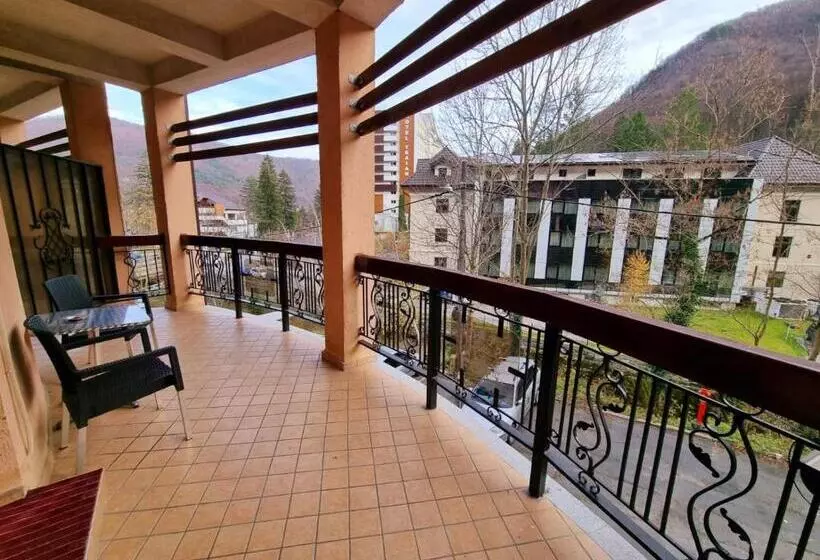 Hotelli Perla Oltului