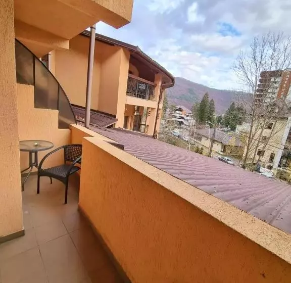 Hotelli Perla Oltului