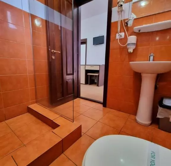 Hotelli Perla Oltului