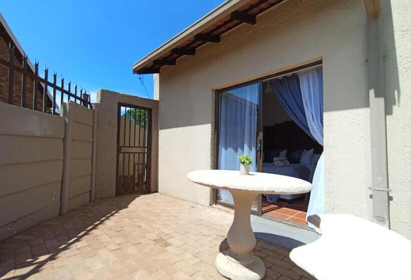 Pension Or Tambo Stay Unit 2