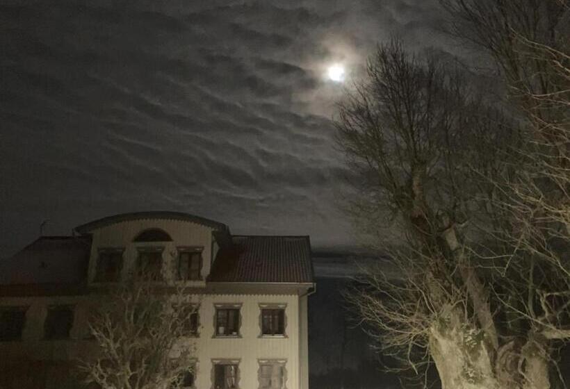 פנסיון Sjötorps Säteris 1600 Tals Huvudbyggnad