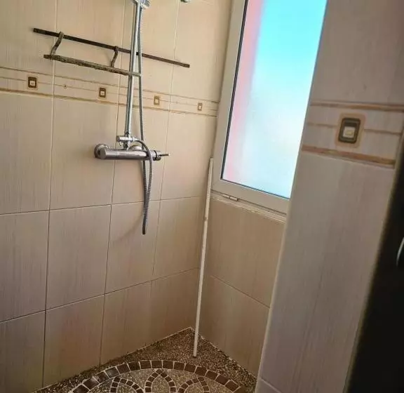 پانسیون Villa Valiha