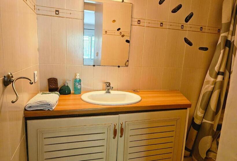 پانسیون Villa Valiha