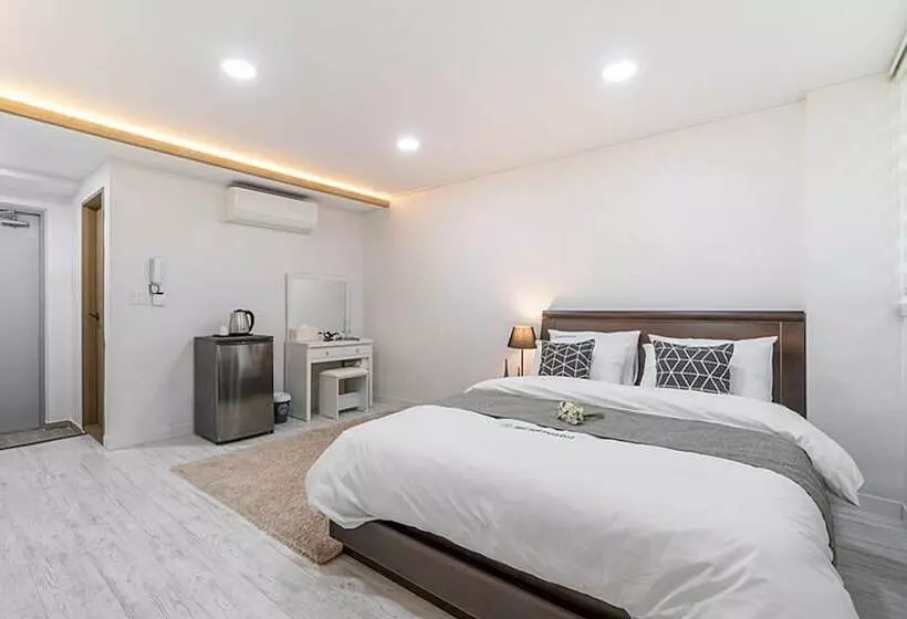 ペンション Yeosu Badaya Guest House And Hostel