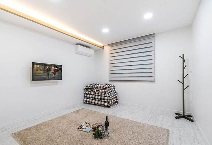 Pension Yeosu Badaya Guest House And Hostel