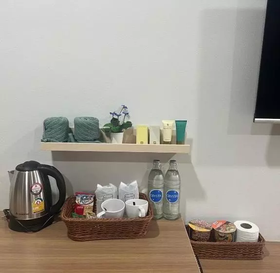 ユースホステル ดิ อัยย์ชญา โฮเทล