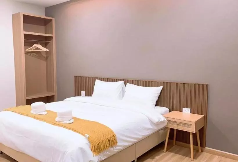 ユースホステル ดิ อัยย์ชญา โฮเทล