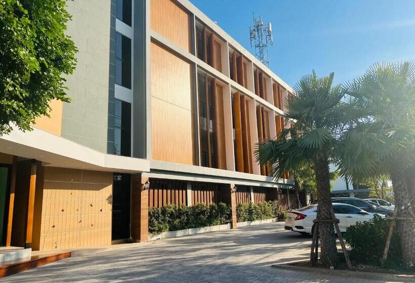 Общежитие ดิ อัยย์ชญา โฮเทล