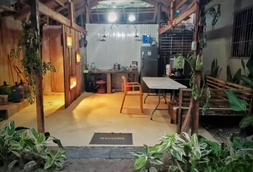 هاستل Toby House Siargao