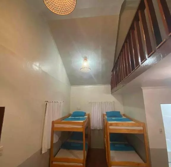 هاستل Toby House Siargao