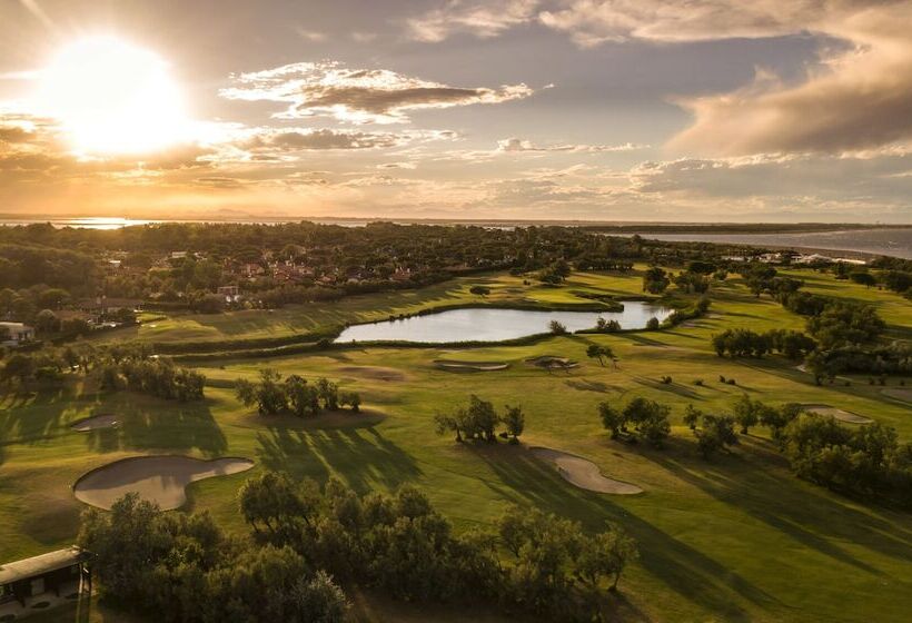 Bed and Breakfast La Foresteria Del Golf