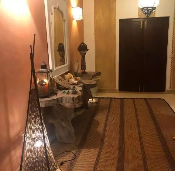 تختخواب و صبحانه Piano B Suites