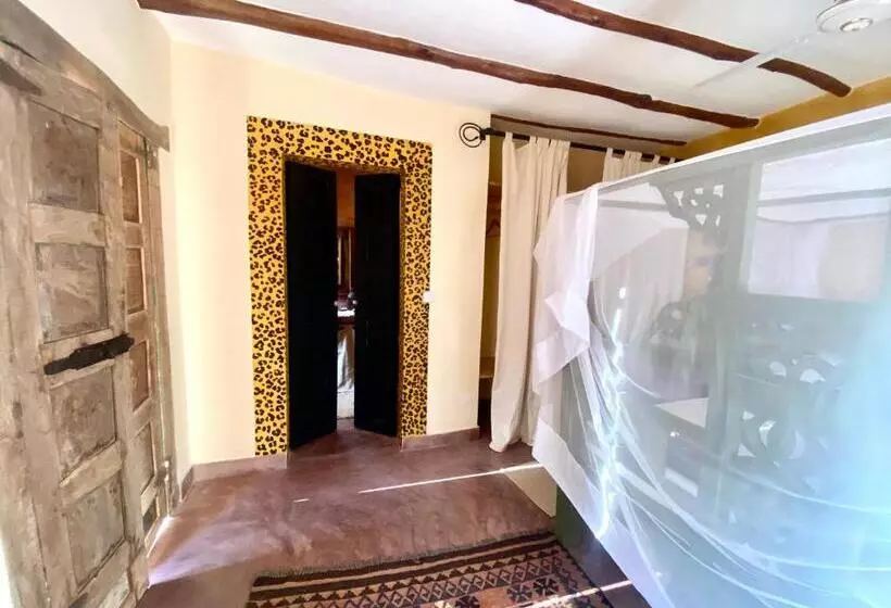 تختخواب و صبحانه Piano B Suites