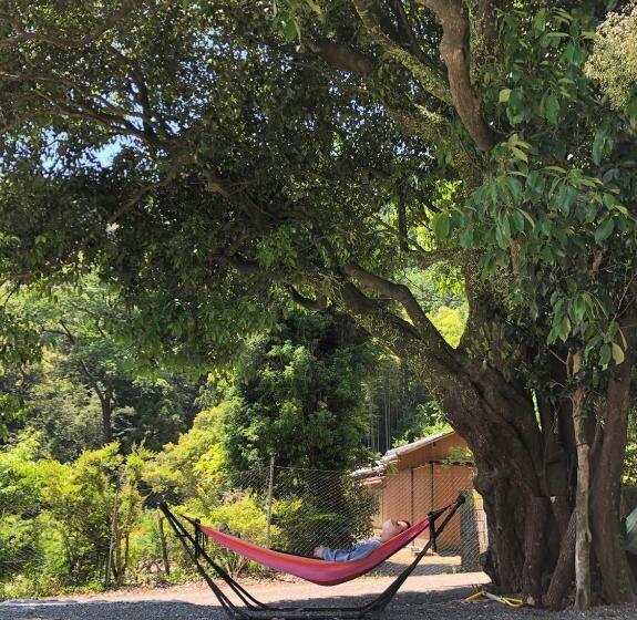 Hotel 日本の秘境で味わう絶品地鶏 ジローのおうち