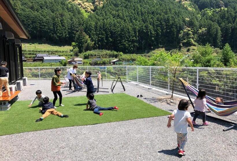 Hotel 日本の秘境で味わう絶品地鶏 ジローのおうち