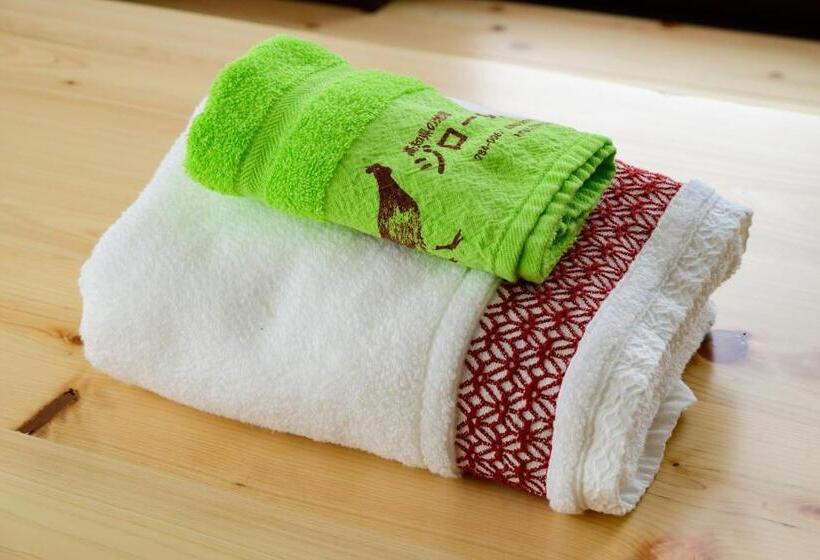 Hotel 日本の秘境で味わう絶品地鶏 ジローのおうち