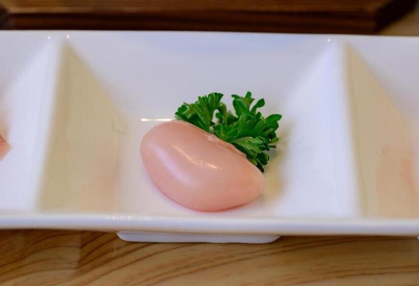 Hotel 日本の秘境で味わう絶品地鶏 ジローのおうち