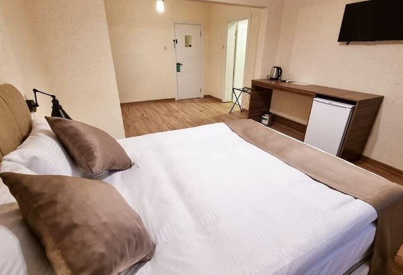 Hotel La Pearl Konaklama