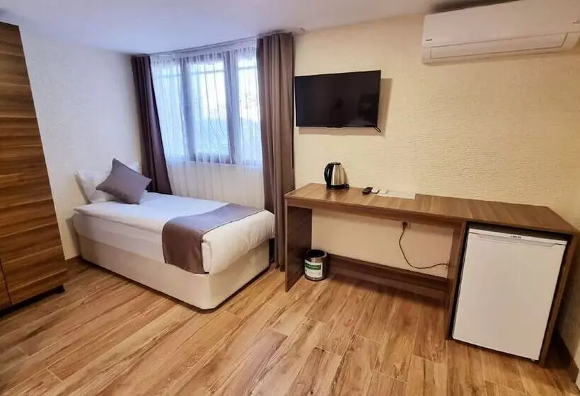 ホテル La Pearl Konaklama