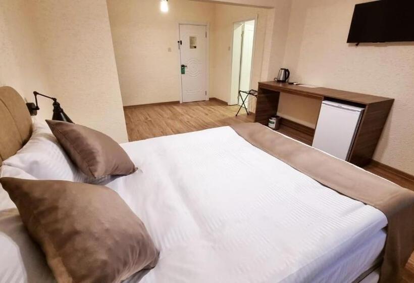 Hotel La Pearl Konaklama