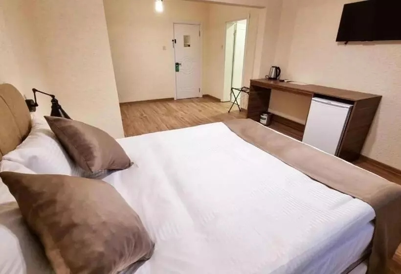 ホテル La Pearl Konaklama