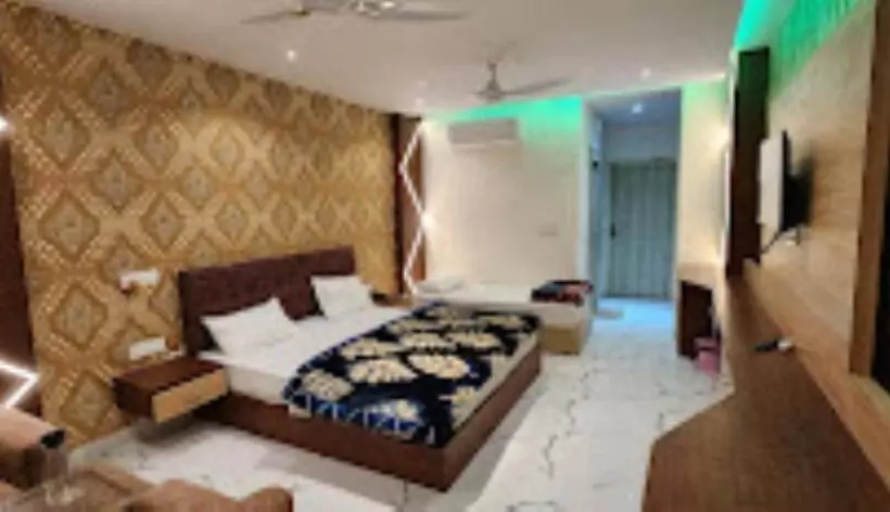 ホテル Rbs Ayodhya