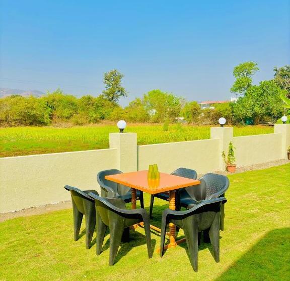 Отель Tara S Hill Resort