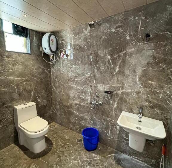 Отель Tara S Hill Resort