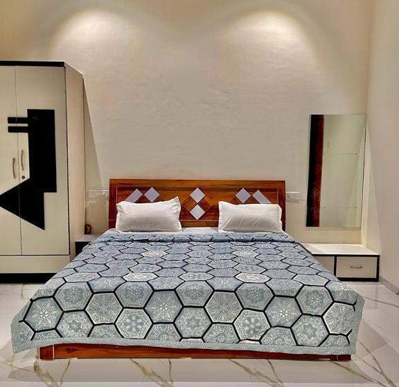 Отель Tara S Hill Resort