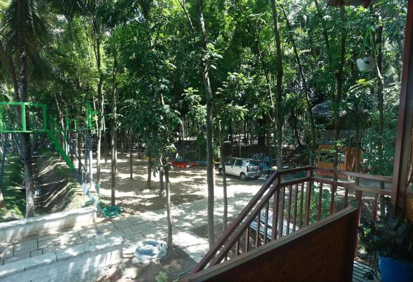 בית מלון כפרי Thanima Farmlife Experiential Farm Tourism