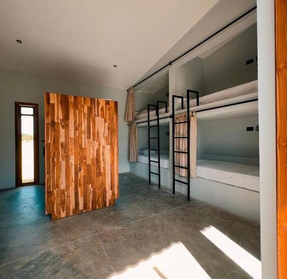 هتل Tukasa Surfhouse